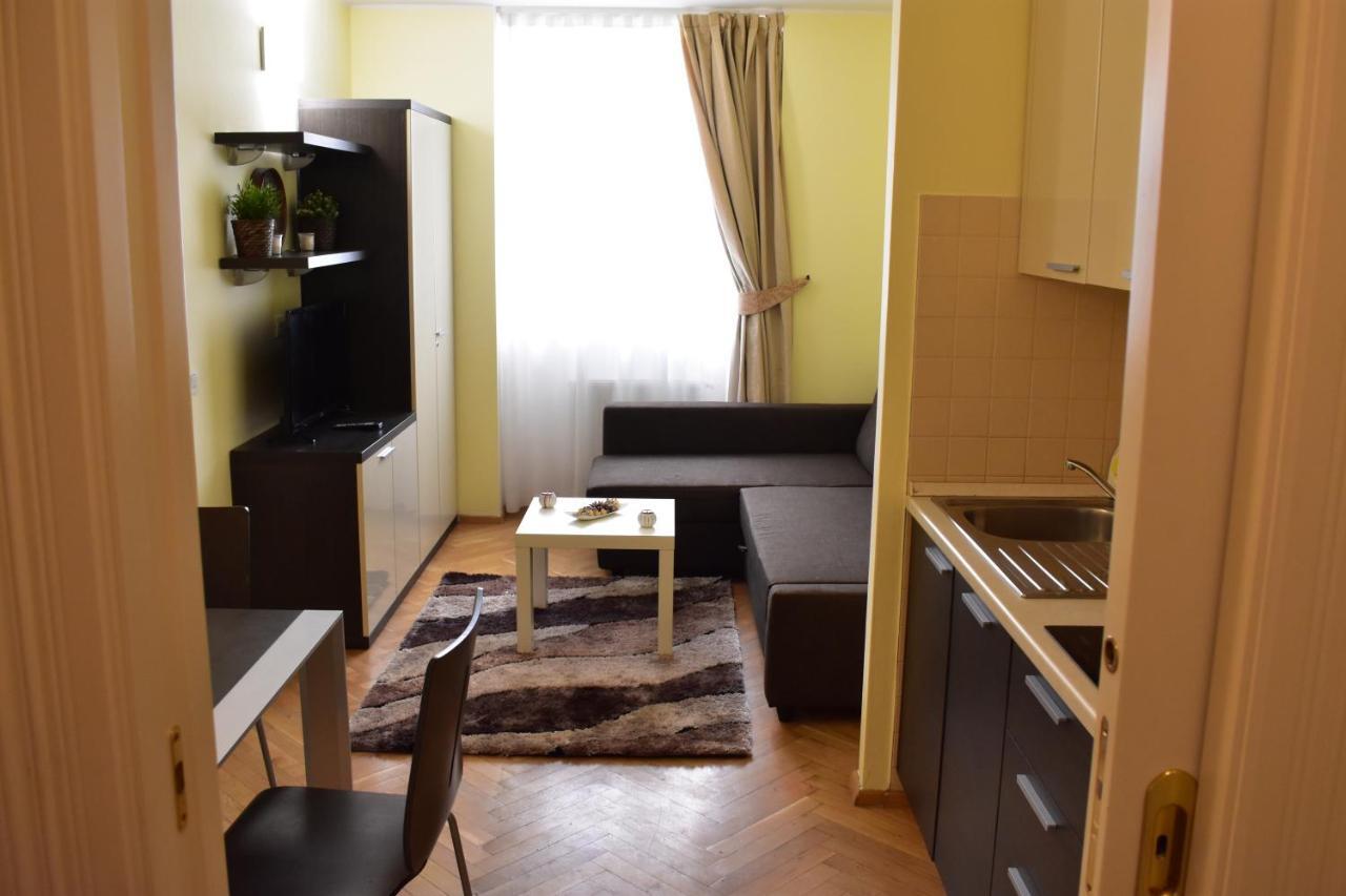 Apartment Vikroria - Halkova 5 Prague Extérieur photo