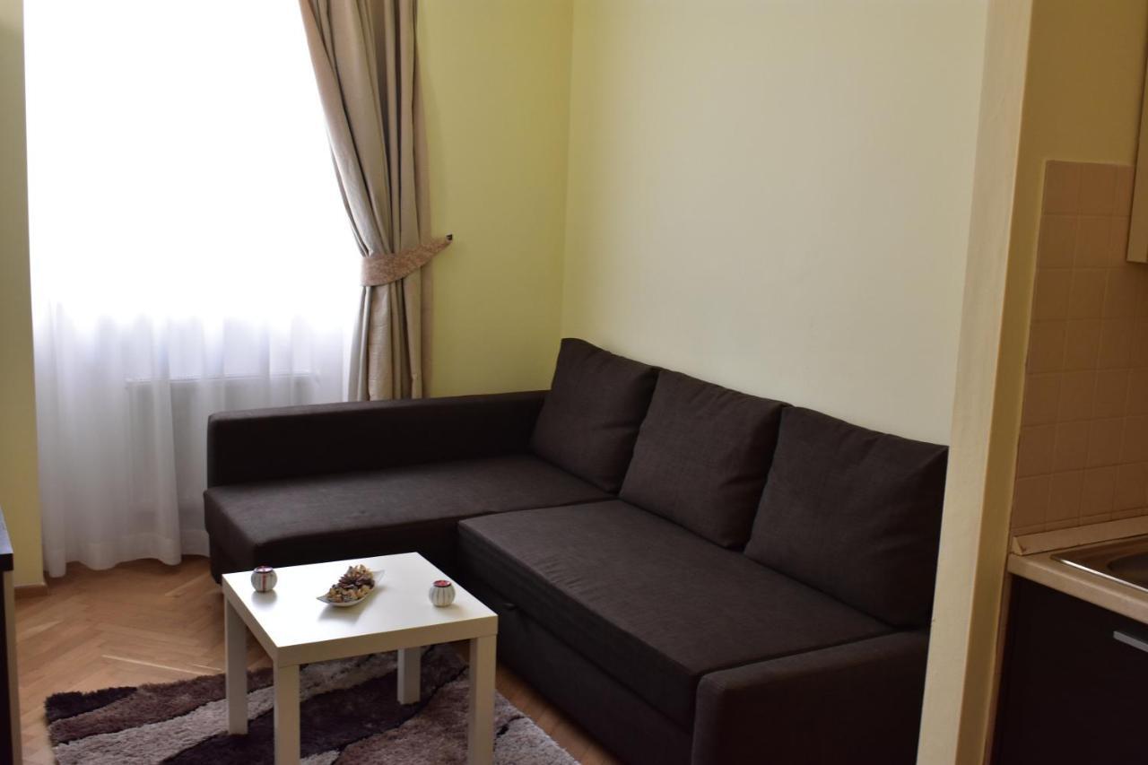 Apartment Vikroria - Halkova 5 Prague Extérieur photo