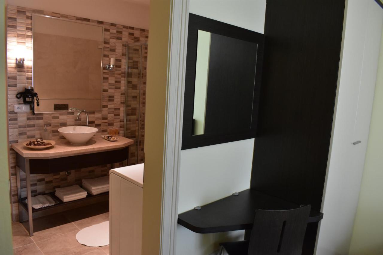 Apartment Vikroria - Halkova 5 Prague Extérieur photo