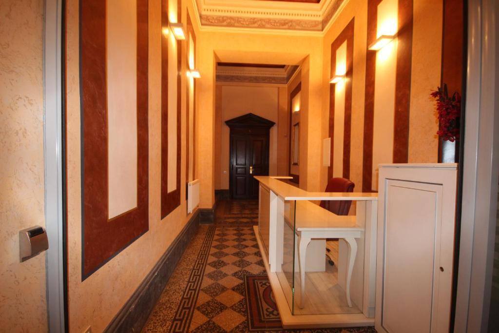 Apartment Vikroria - Halkova 5 Prague Extérieur photo